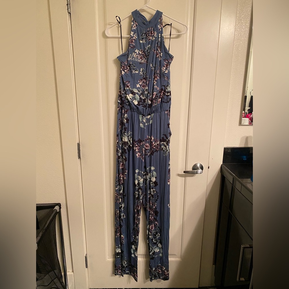 Blessed Annabelle brand floral jumpsuit L size. Colors: blue/purple/black/white.